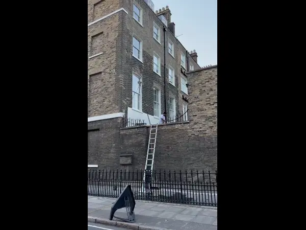 Crystaline Window Cleaning – work video 6